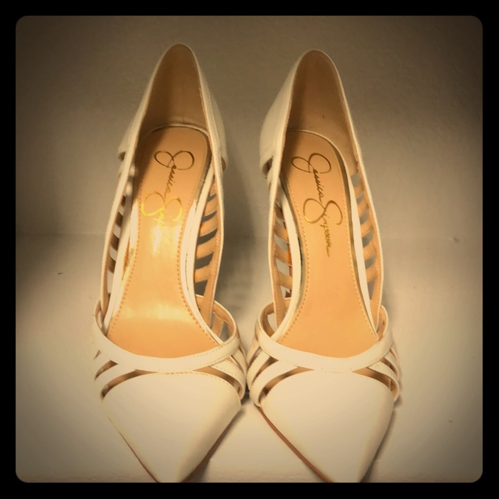Jessica Simpson White Pumps